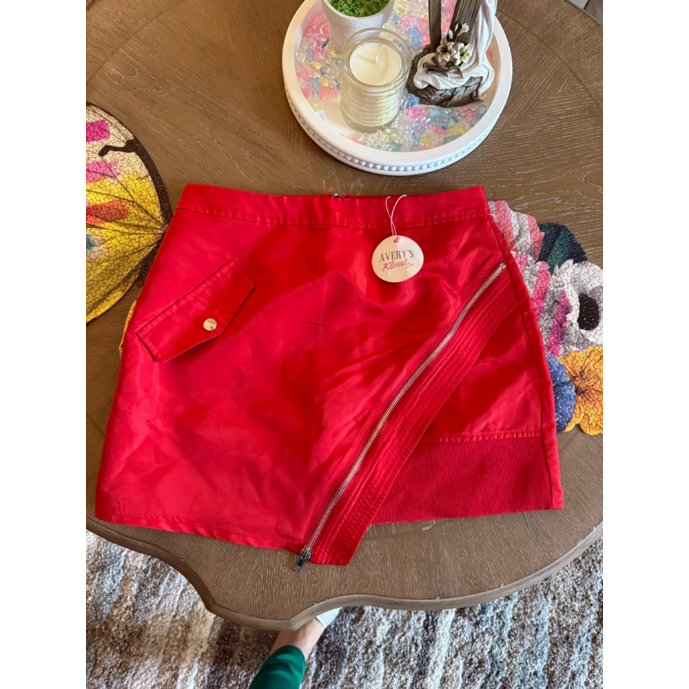 Le Lis Red Mini Skirt with Zipper Detail Size Medium